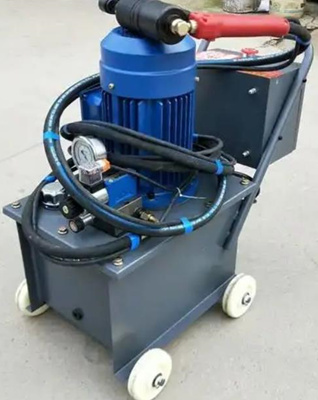 如何確保液壓鉚接機的鉚接質量？先選對設備！